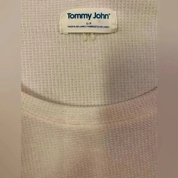 Tommy John Women's Zen Waffle Tee in Cream/White Size Small - Picture 10 of 11